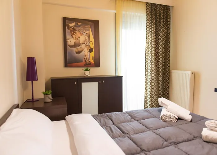 Chris & Mary Comfort Rooms Thessaloniki Center